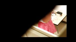 పర్ఫెక్ట్ గొంజో నుండి టెంప్టింగ్ సెక్స్ తెలుగు బ్లూ ఫిలిం యాస్మిన్ స్కాట్‌తో సోఫా చిత్రంపై